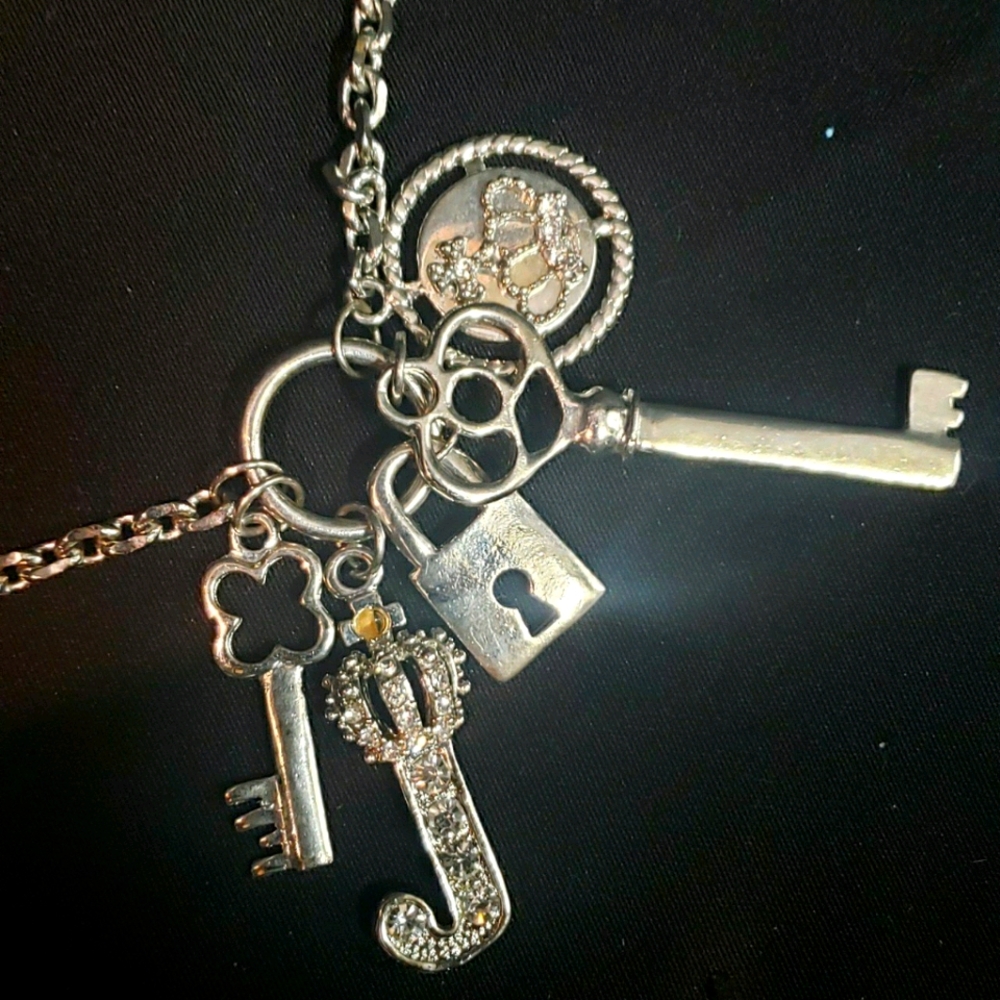 Juicy Couture necklace